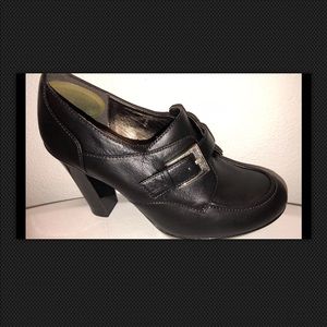 Women’s SOFFT Shoes Black High Heel  8.5